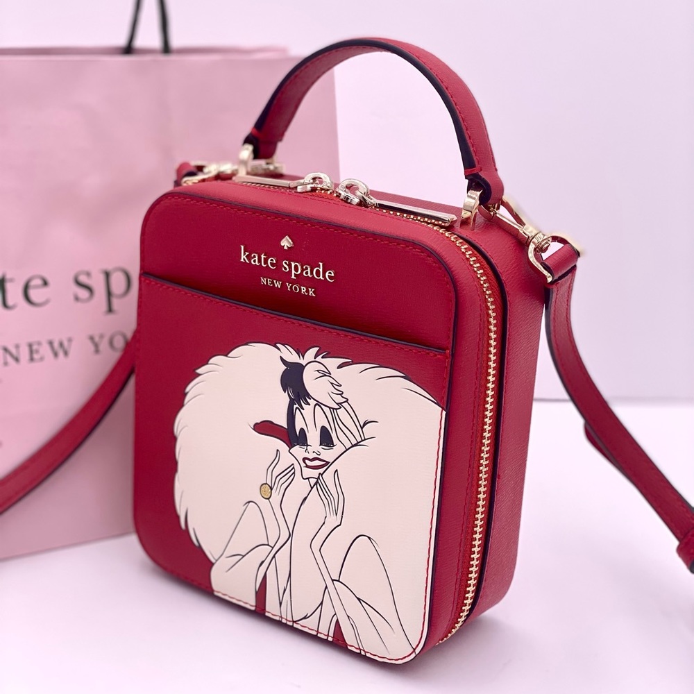 Kate Spade New York C Disney Vanity
Cruella Crossbody Bag - Picture 2 of 14